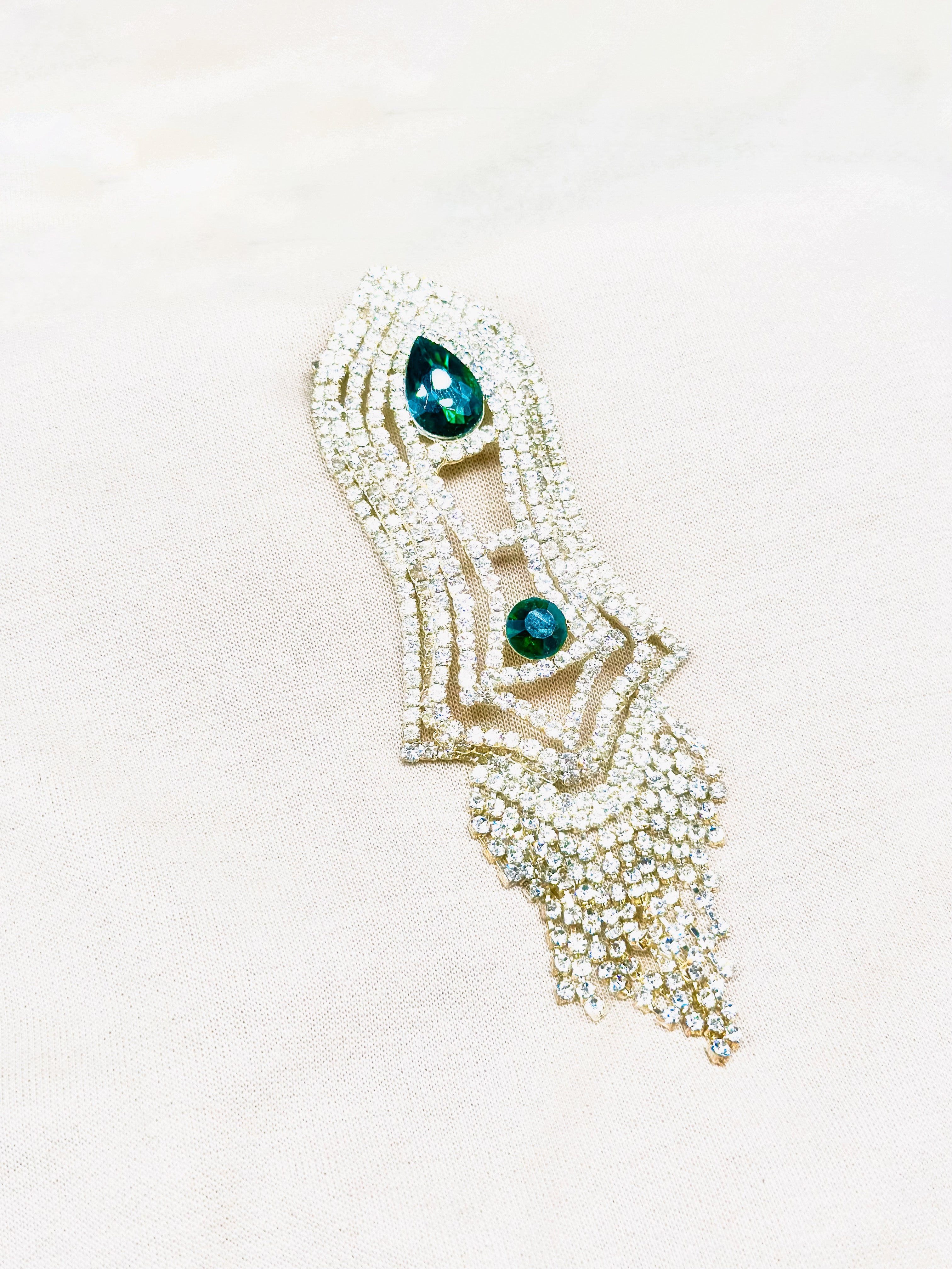 Nalayn Pin | Broche v14