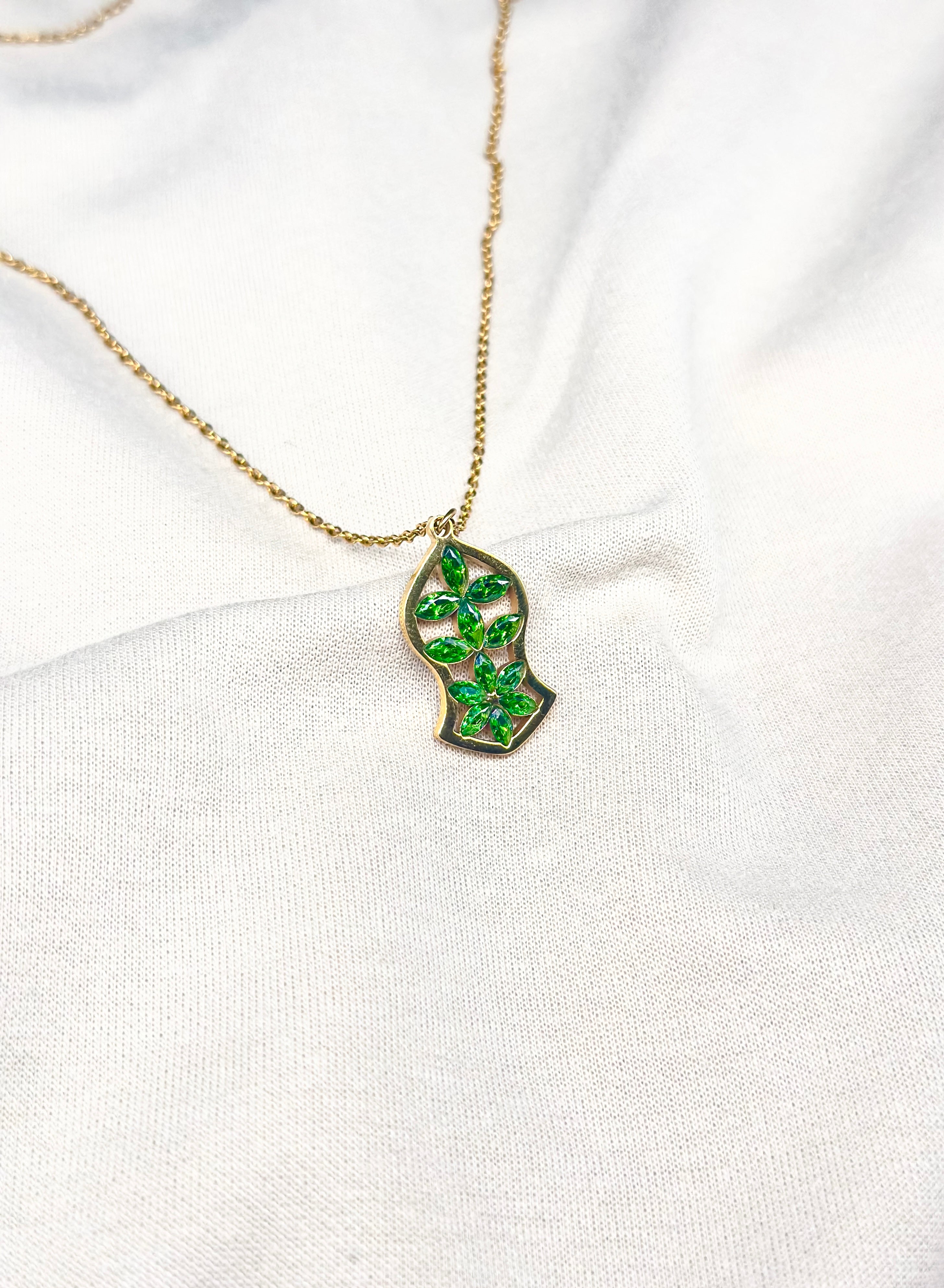 nalayn necklace floral