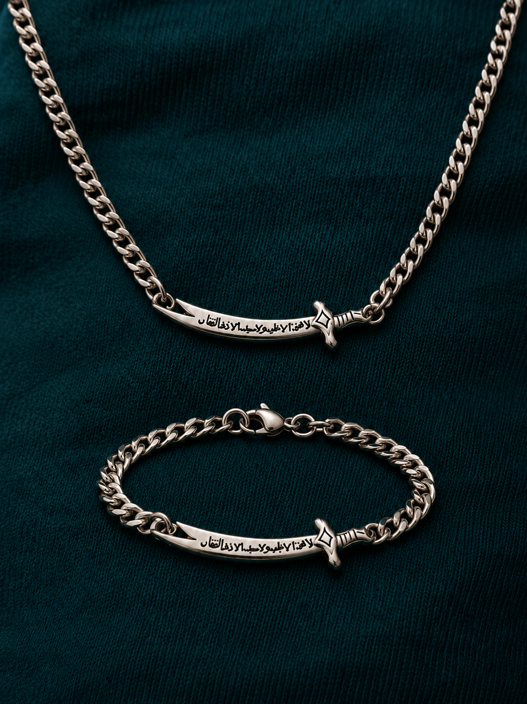 Mardān (set)