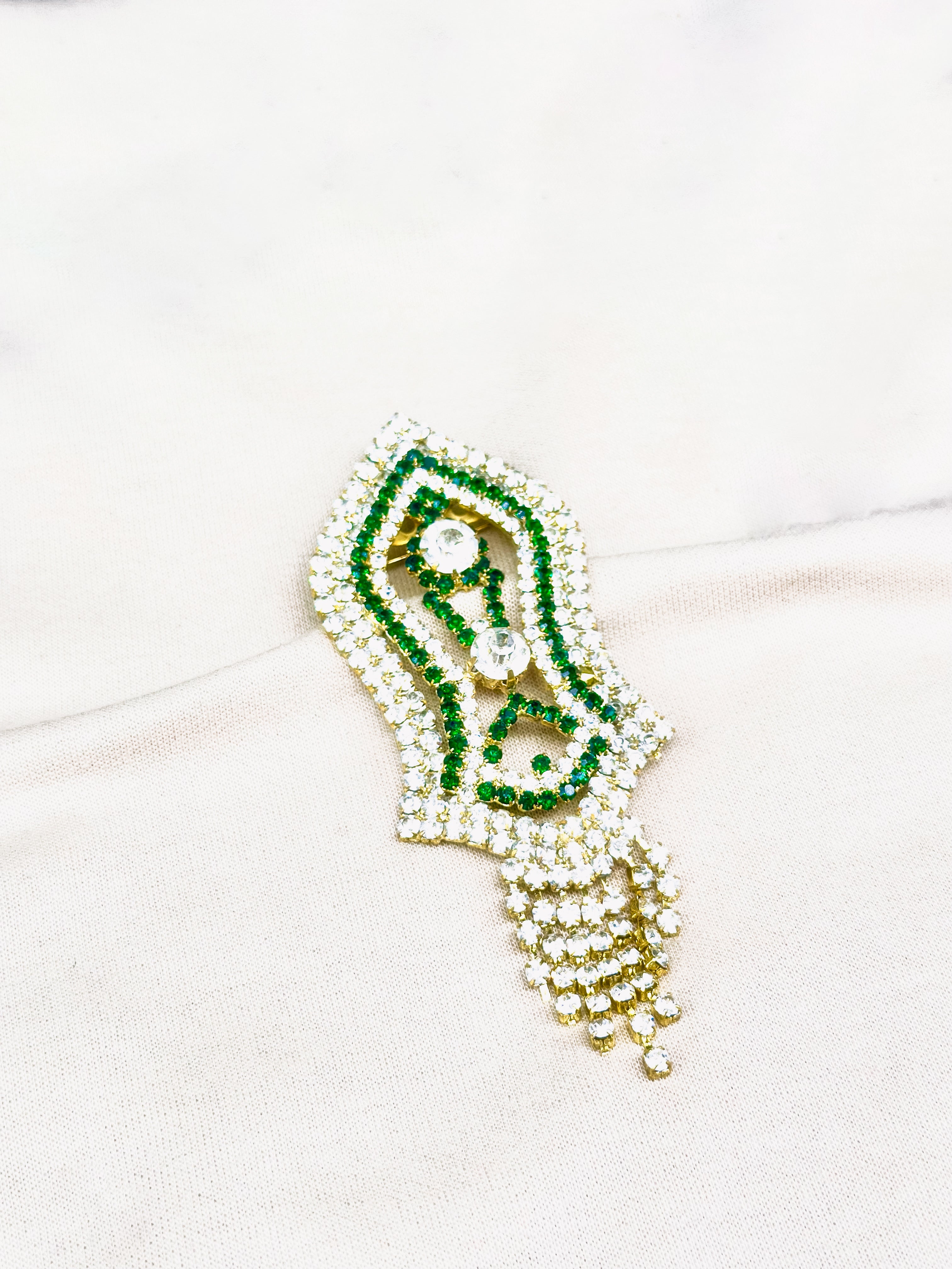 Nalayn Pin | Broche v10