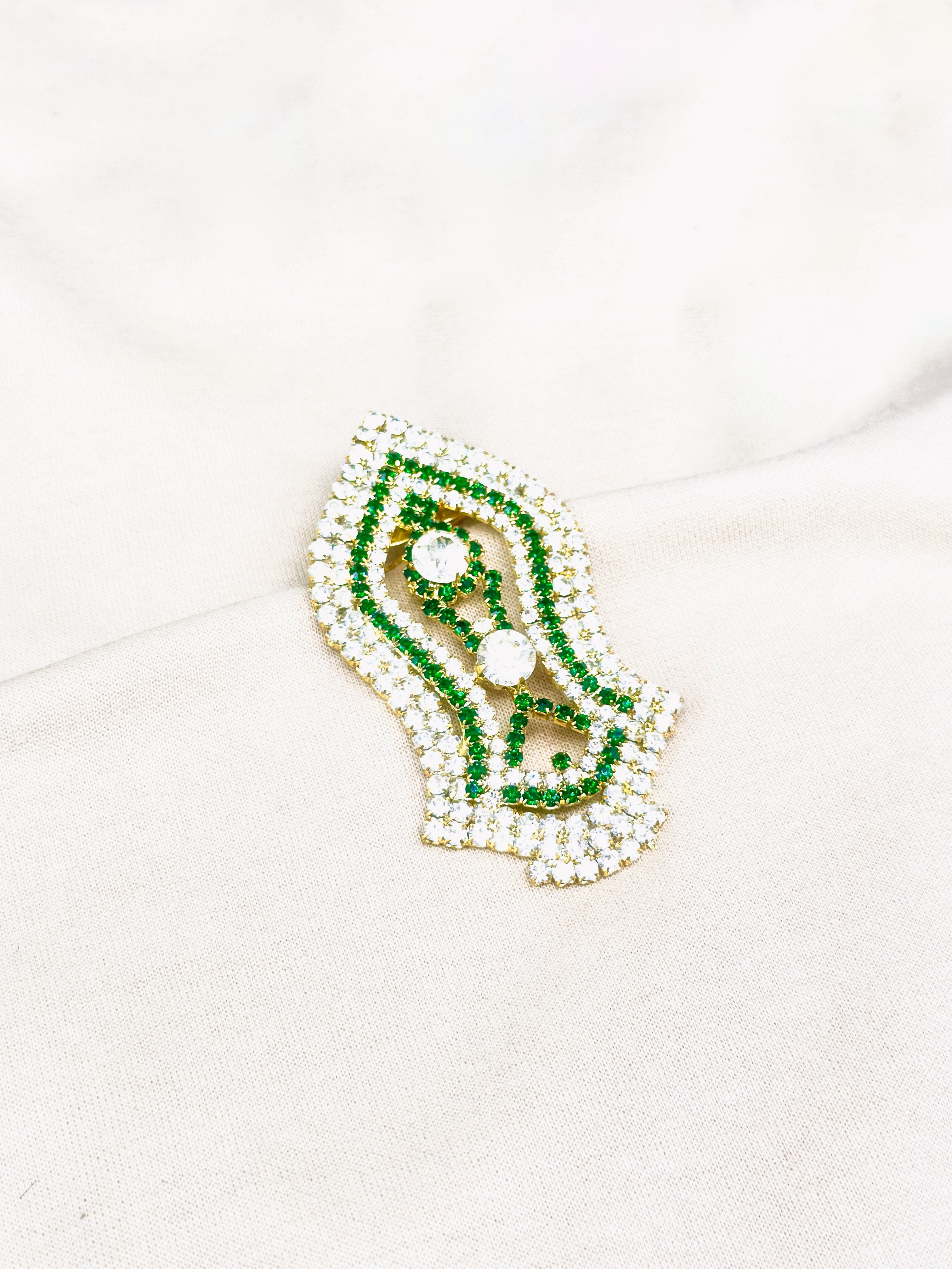 Nalayn Pin | Broche v12