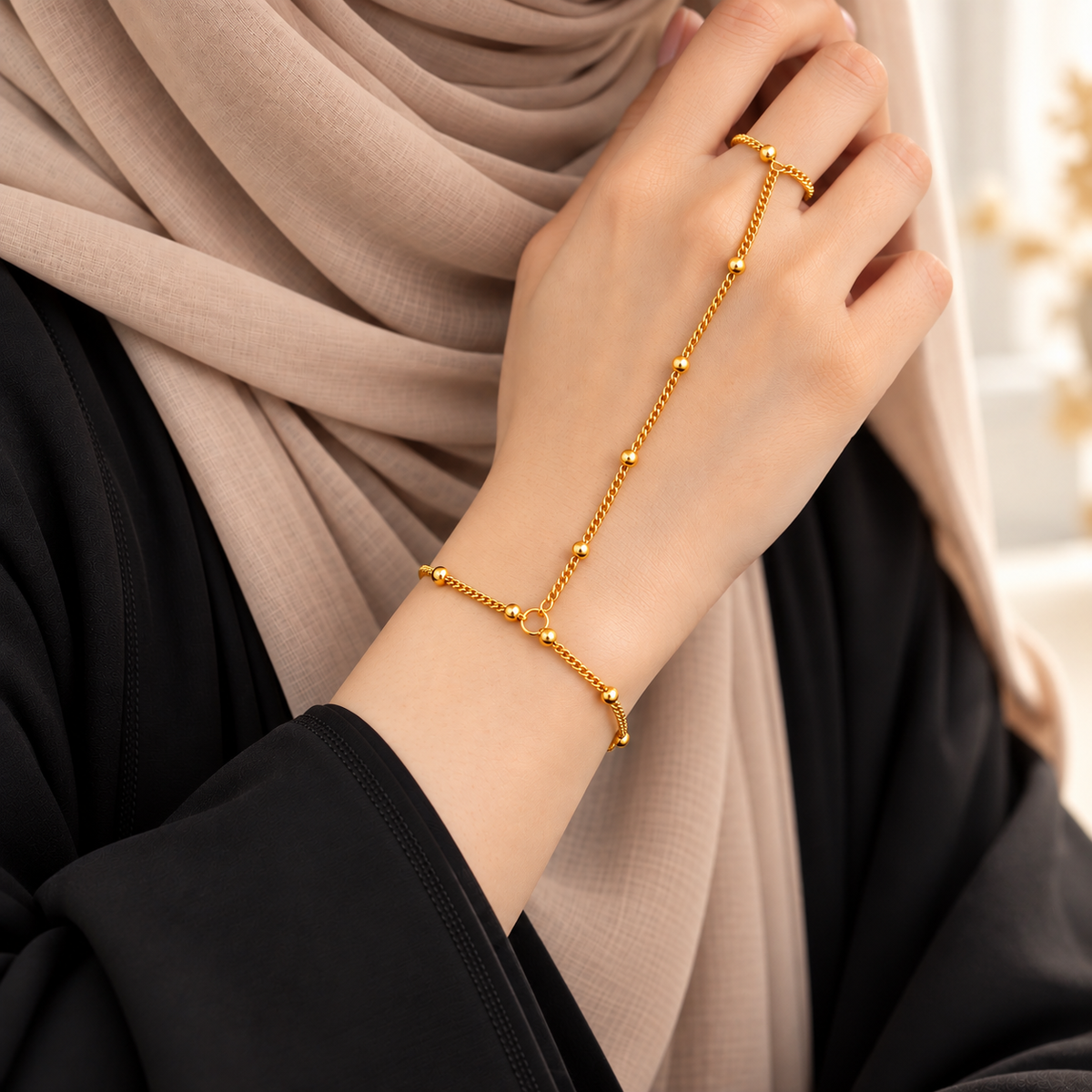 Dotted Hand Chain