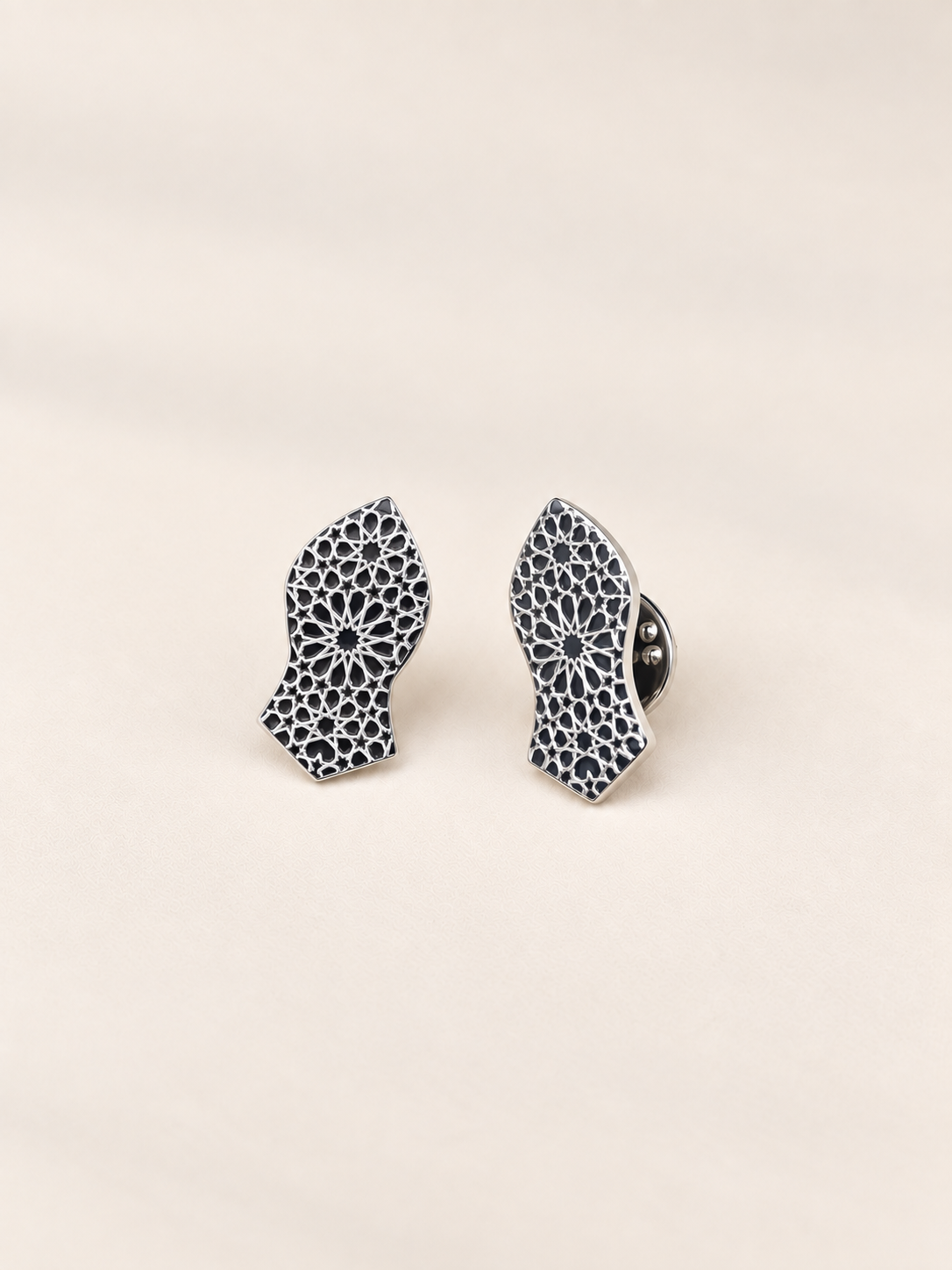 The Geometric Nalayn Pin (Set)